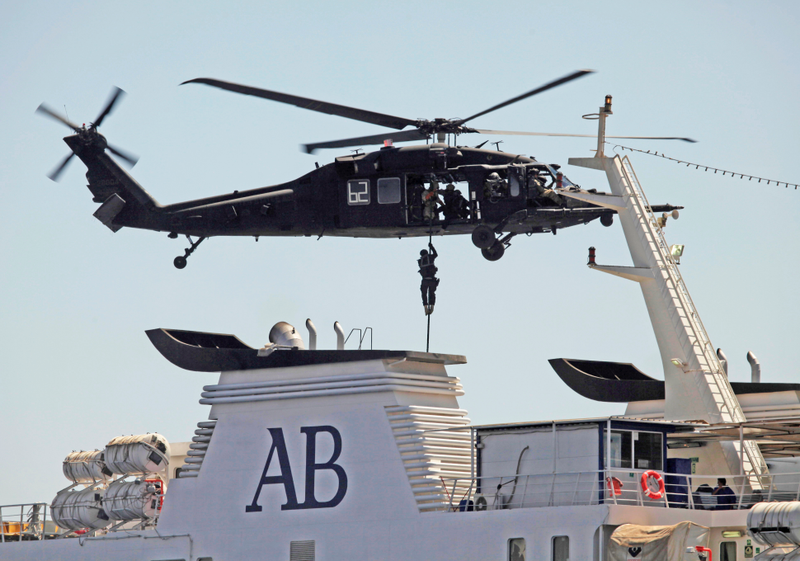 Illustration for article titled Check Out These Sweet Maritime Warfare Shots From Exercise Eager Lion